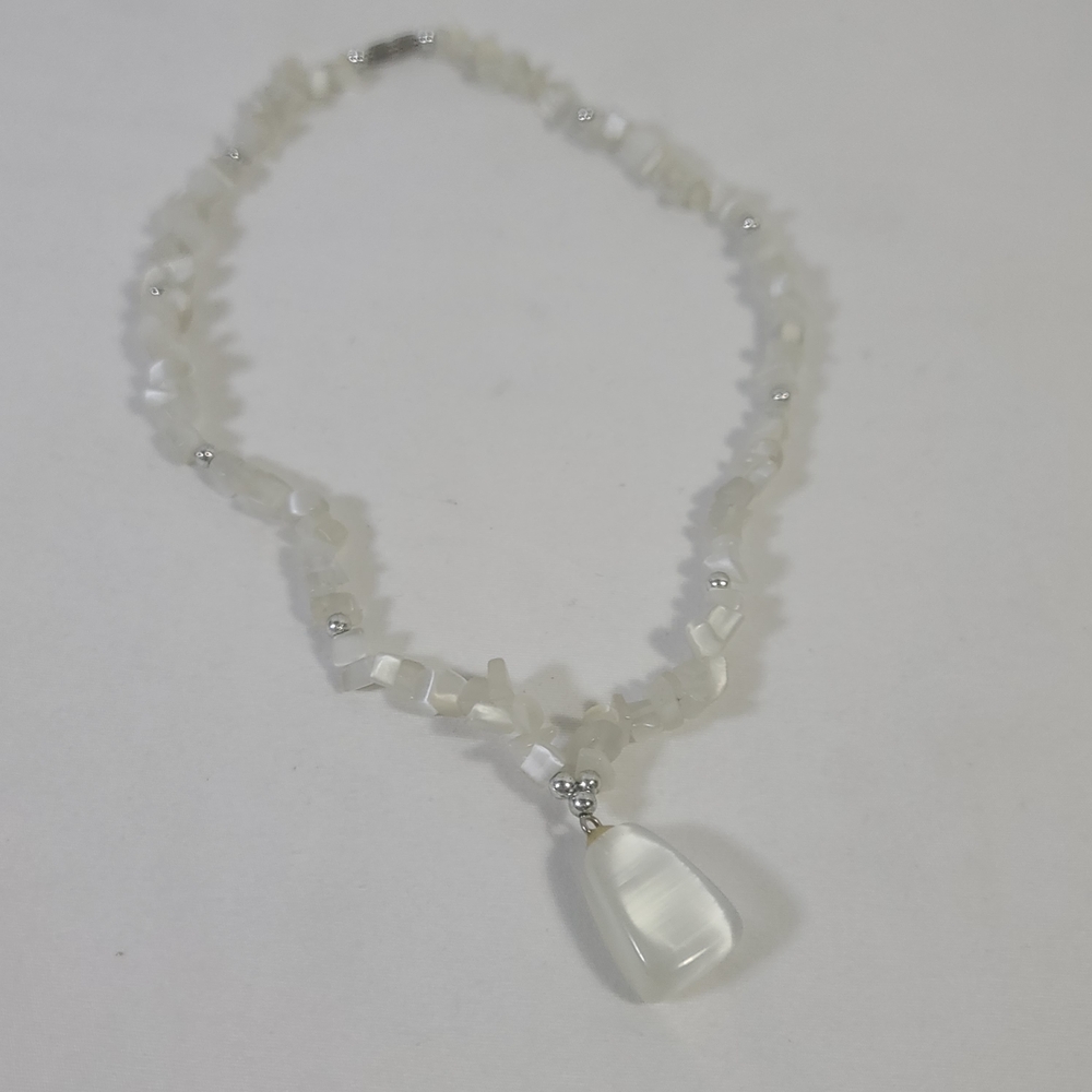 Vintage Moonglow White Necklace